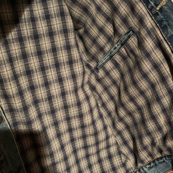 VTG Levi’s fleece lined trucker jacket. Perfect condition! - Picture 6 of 13